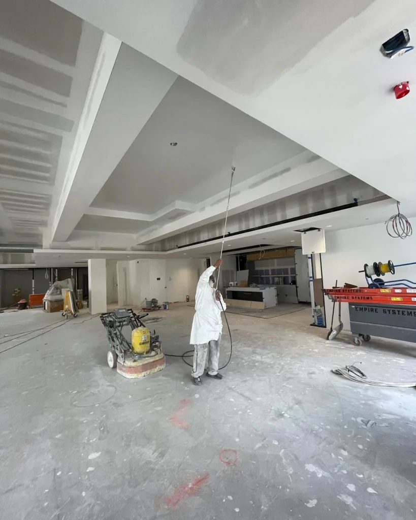 Office painting, 52nd Street and Madison Avenue - photo 5